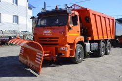 Combined Sweeper Machine KMD-6520C-E5 on KAMAZ-6520-54 Chassis
