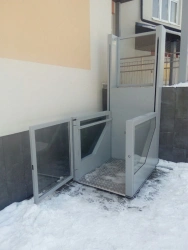 Vertical Lift Platform for People with Reduced Mobility Veara FIT