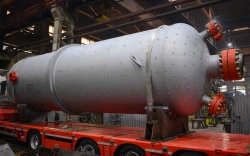 Isomerization Reactor for Reducing Aromatic Hydrocarbons R-1201