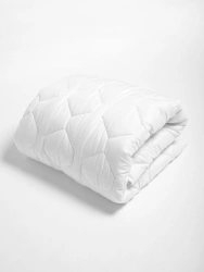 Synthetic-Filled Quilted Blanket, 145x205cm