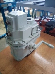Quarter-turn actuator EPM-(80-350) for valve control