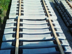 Concrete Sleeper Type I for Separate Rail Fastening with Threaded Rail Attachment