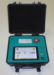 Portable Calibration Unit UPRS-P-03/1 for Fluid Measurement