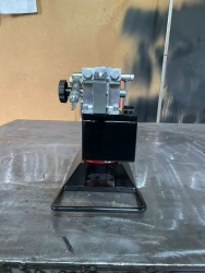 Hydraulic Rail Jack for Lifting Railway Sleepers DPG-18-150