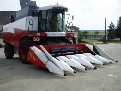 Corn Harvesting Header OROS RUS 6R