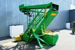 Grain Loader PZN-250 for MTZ-80-82 Tractors