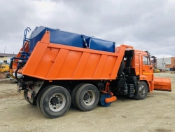 All-Season Combined Road Machine 6843K5 on KAMAZ 6522-53 Chassis