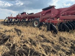 Salford 9800 DRH Deep Tiller for Soil Conditioning