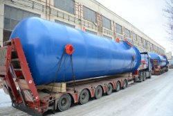 Nitrogen Receiver RA75-3.0-UHL1 with Maintenance Platform