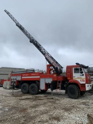 Fire Truck with Ladder ACL 5.0-40-18 (43118) Model 670611
