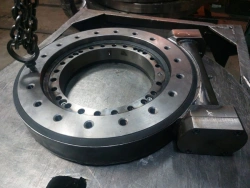 OPU-01-04 Support-Rotary Device for Crane-Manipulator Systems