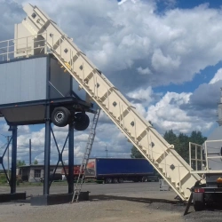 Scraper Elevator for Bulk Material Transport, STANVER