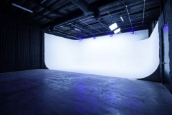 Semi-Circular Curtain - Article 00028