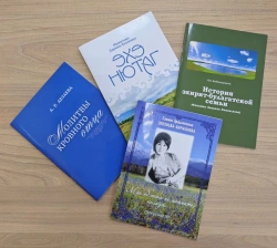 Книги в мягком переплете