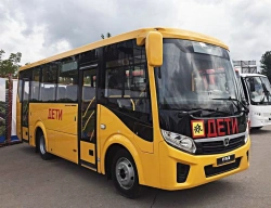 School Bus PAZ 320475-04 with Manual Transmission