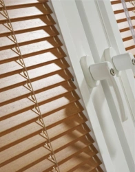 Horizontal Window Blinds with Powder-Coated Aluminum Slats