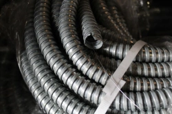 Flexible Non-Hermetic Metal Hose R3-C-X 60