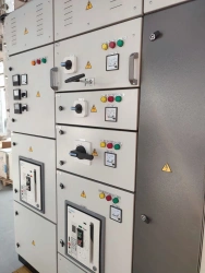 Low-Voltage Complete Device UVR-0.4-3200/65 U3.1