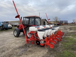 Precision Seeder PZK-A12 for 12 Rows with Fertilizers