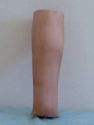 Cosmetic Calf Brace for Concealing Muscle Atrophy