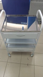 Manipulation Table TV-SMN-02 with Stainless Steel Shelves