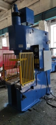 Hydraulic Press with 630 kN Force, Model P6328B