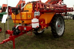 Tornado-2500 Upgraded Trailed Boom Sprayer