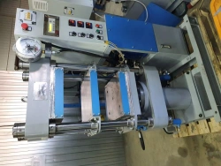 Hydraulic Laboratory Press for Vulcanization of Rubber 400x400-2E 32T