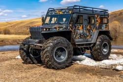 Snow and Swamp Vehicle Tourist 512222