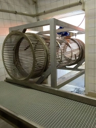 Moisture Separation Separator for Carcasses