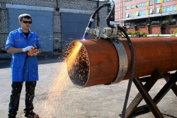 Plasma Cutting Device UPR-2.4 for Semi-Automatic Cutting