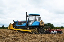 Agricultural Crawler Tractor Agromash-90TG 2647A