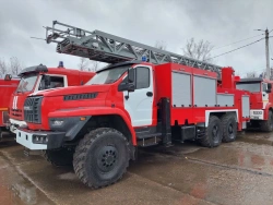 Fire Truck with Ladder ACL 3.0-40-24 (4320) Type 4344K3