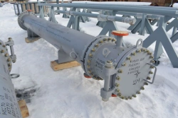 Methanol Column Heat Exchanger T-104 Black 400 TPG-2.5-M1/20G-4-T-2 00.000