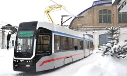 Low-Floor Articulated Tram Car Model 71-633