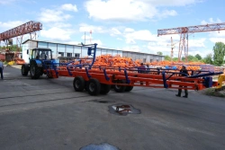 Roll Collector PR-18 for Loading and Transporting Hay Bales